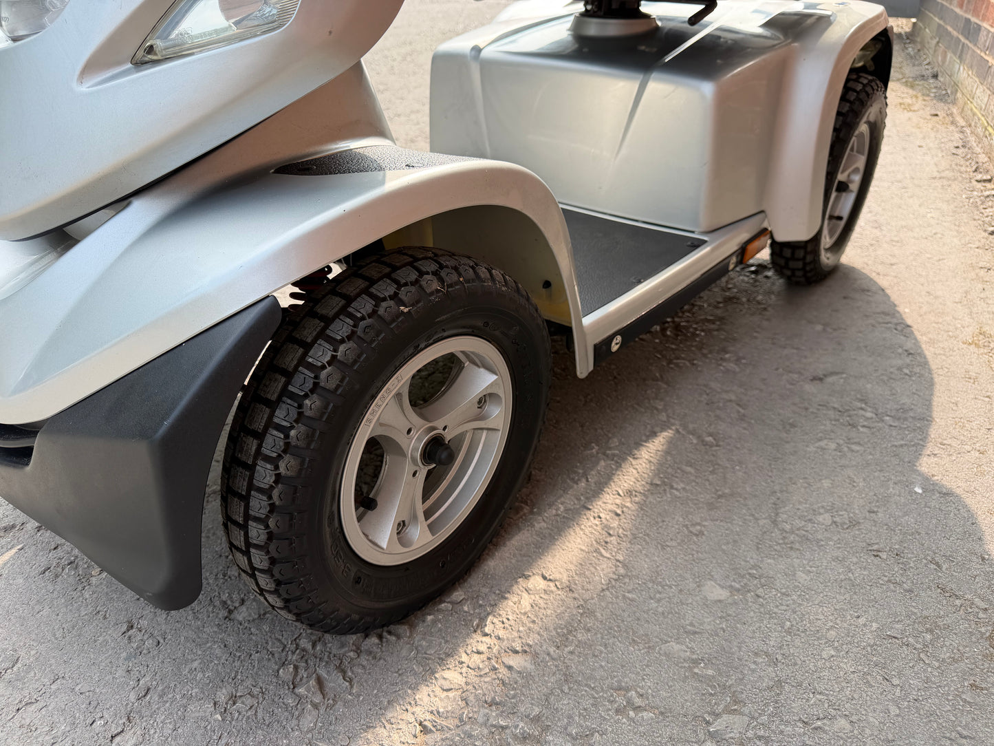Drive ST6 Abilize Ranger Mobility Scooter Heavy Duty Scooter Road Legal
