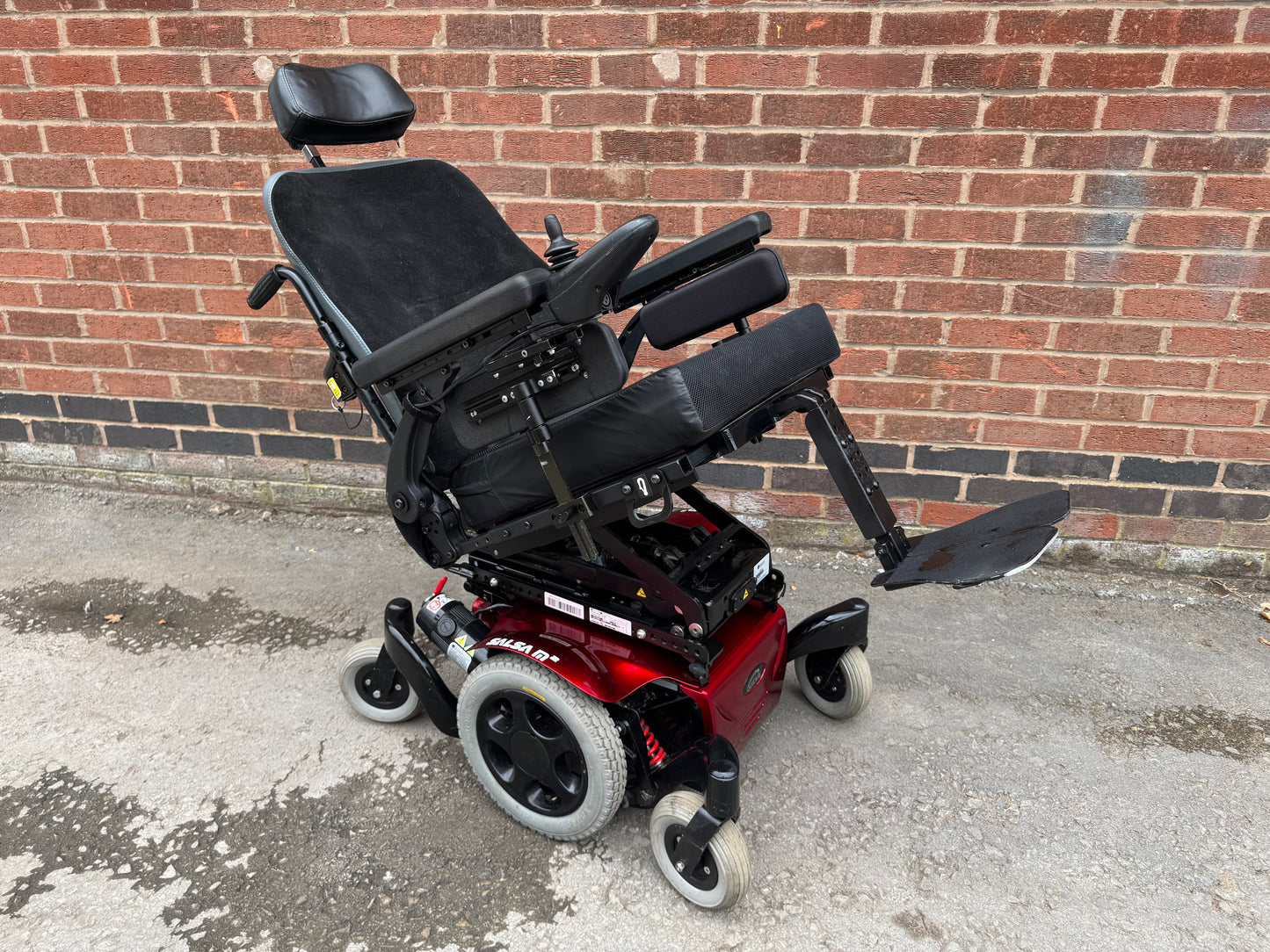 Quickie Salsa M2 6MPH Wheelchair Powerchair Refurbished