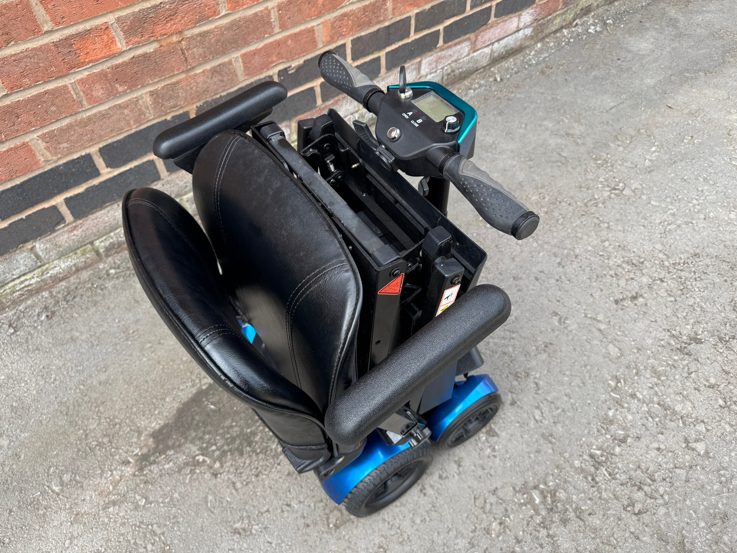 DRIVE AUTOFOLD FOLDING USED SECOND HAND MOBILITY SCOOTER LIGHTWEIGHT BOOT SCOOTER