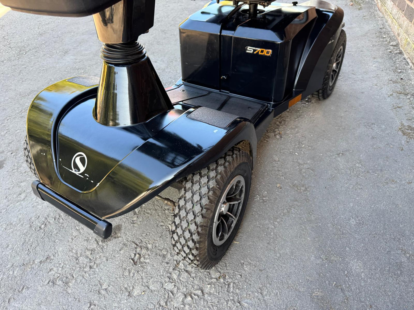 Sterling S700 (2024) 8MPH Mobility Scooter Used Refurbished Buggy