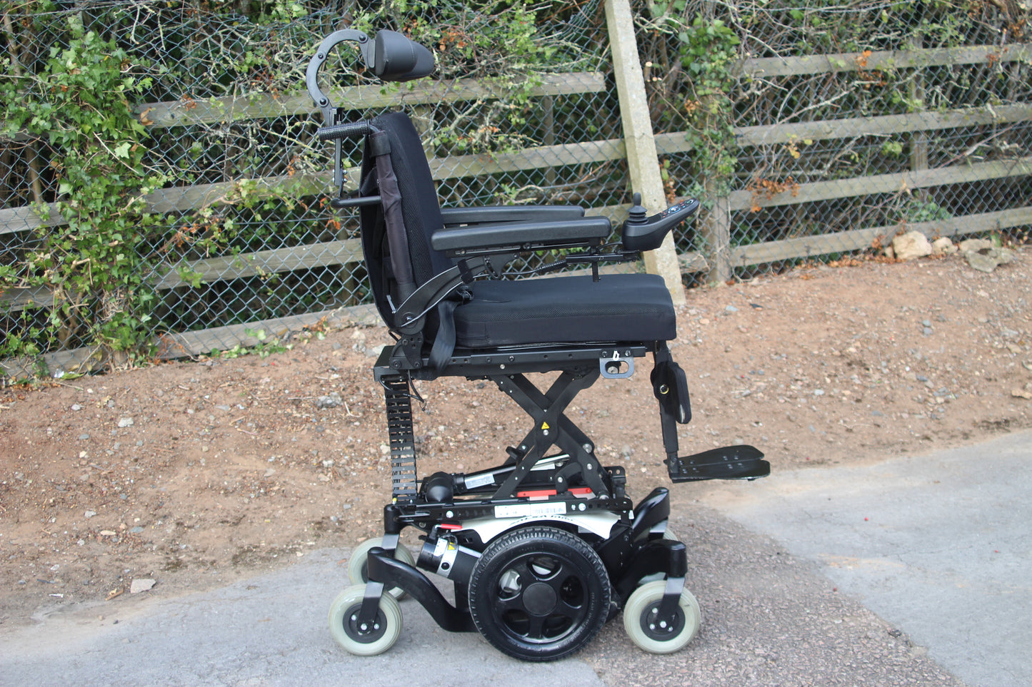 Quickie Salsa Mini M2 6MPH MWD Electric Wheelchair Powerchair MND Riser Tilt