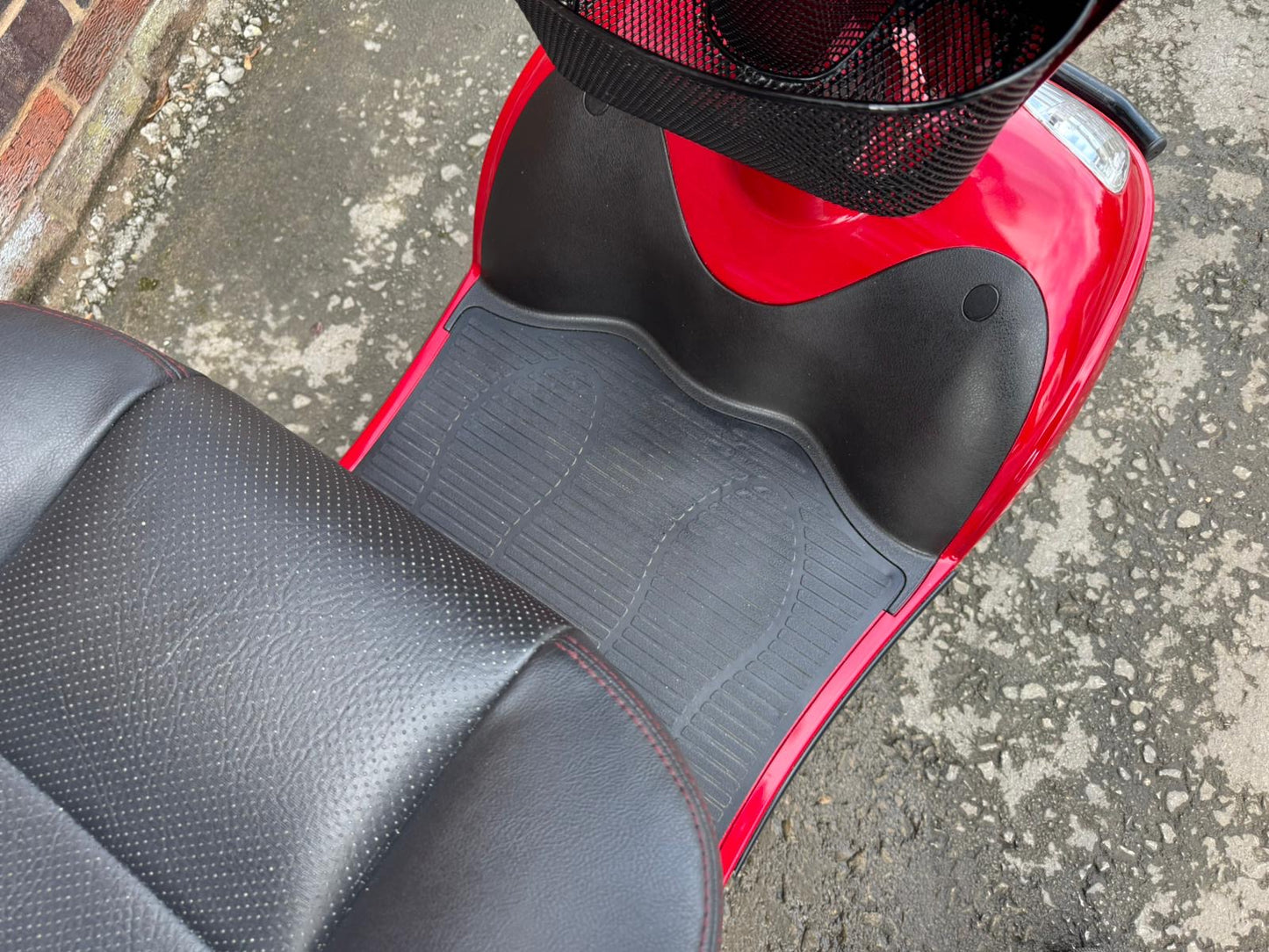 Kymco Maxi XLS 8MPH Mobility Scooter Buggy Puncture Proof Tyres (2024)