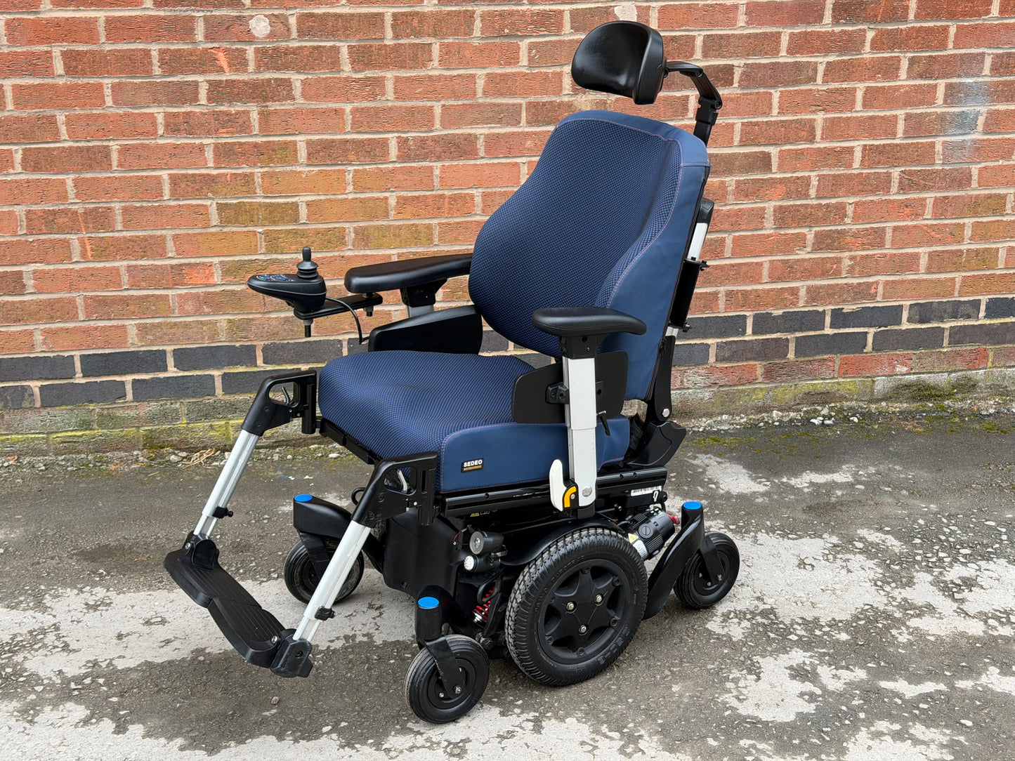 Quickie Q500M 6MPH Electric Wheelchair Powerchair Rising Tilt Sedeo Pro