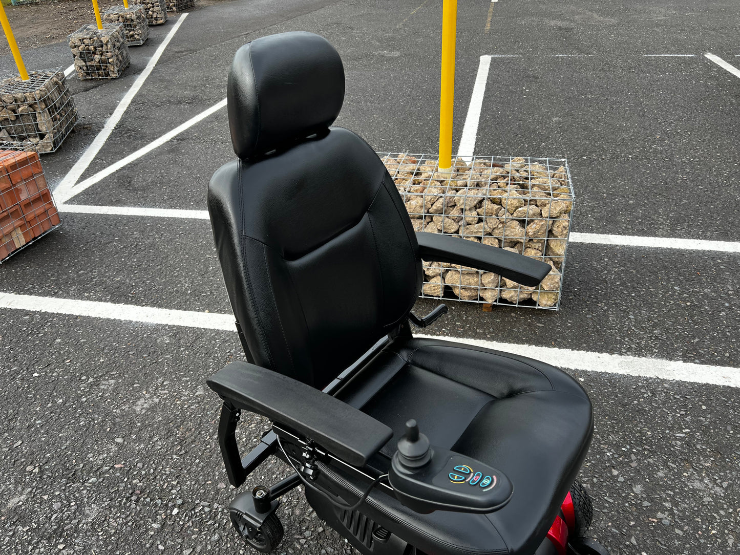 TRAVELUX VENTURE SECOND HAND POWERCHAIR USED ELECTRIC WHEELCHAIR RWD 4MPH