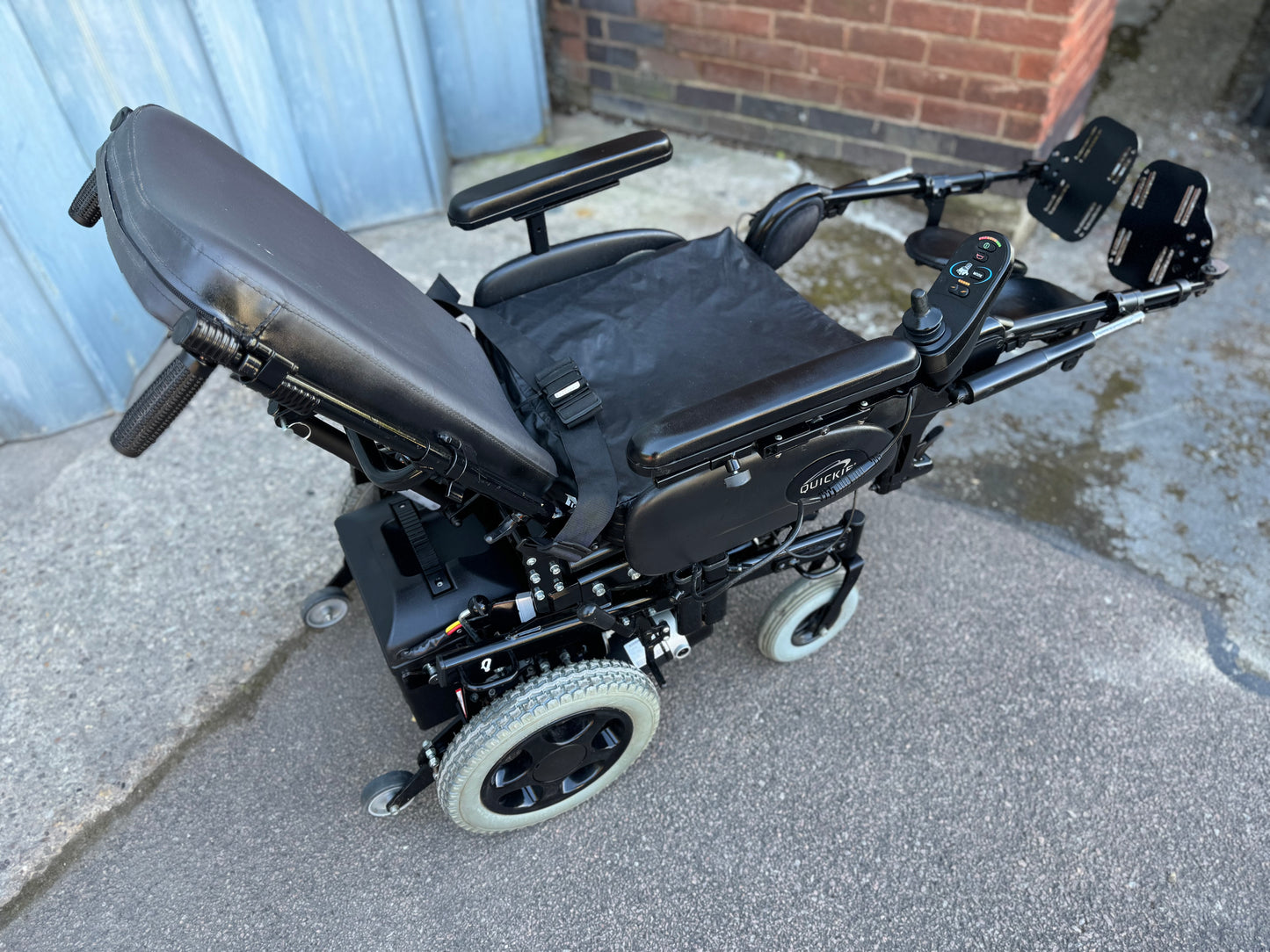 QUICKIE RUMBA MODULAR RECLINING USED SECOND HAND WHEELCHAIR ELECTRIC LEG RESTS 4MPH RWD