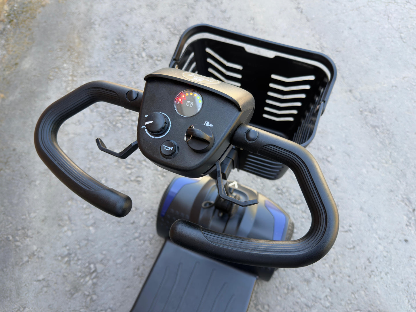 Rascal Vie Lightweight Mobility Scooter W/Folding Canopy Scooterpac Canopy