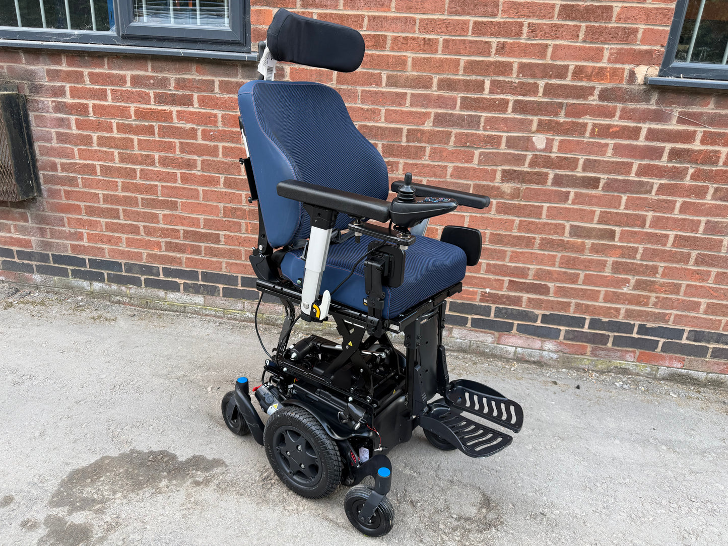 Quickie Q500M Electric Wheelchair Powerchair Rising Tilt Sedeo Pro