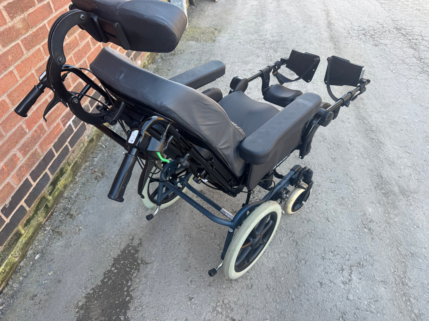 Invacare Rea Azalea (2023) Tilt In Space Wheelchair Used Second Hand Wheelchair