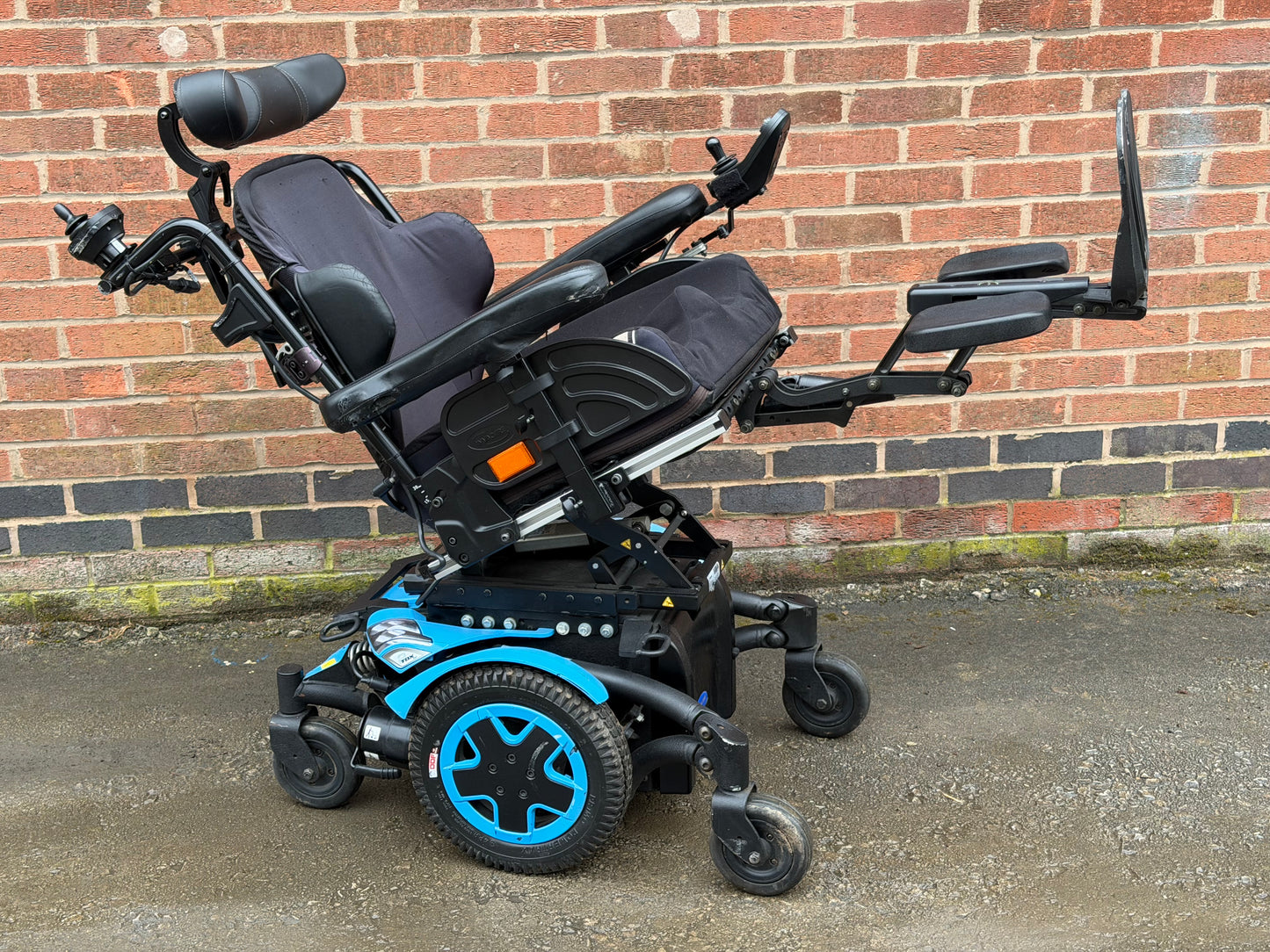 Invacare TDX SP2 Electric Wheelchair Powerchair Tilt Recline Attendant Control