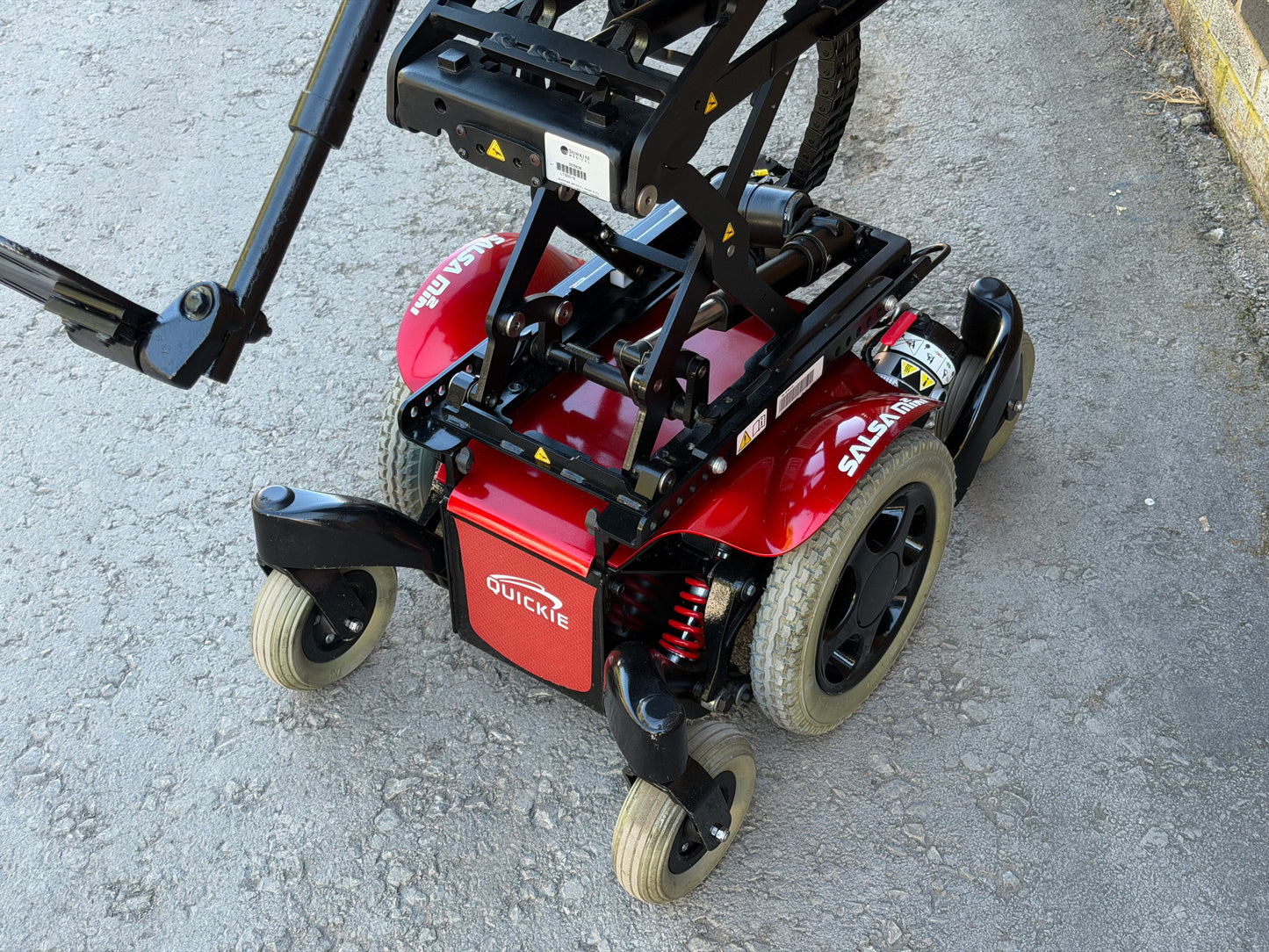 Quickie Salsa Mini M2 MWD Electric Wheelchair Powerchair Electric MND Riser Tilt