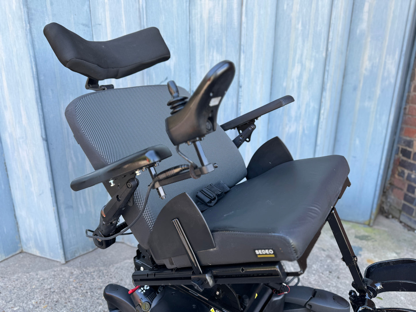 QUICKIE 2022 Q700M HD BARIATRIC USED SECOND HAND ELECTRIC WHEELCHAIR POWERCHAIR 32 STONE MWD