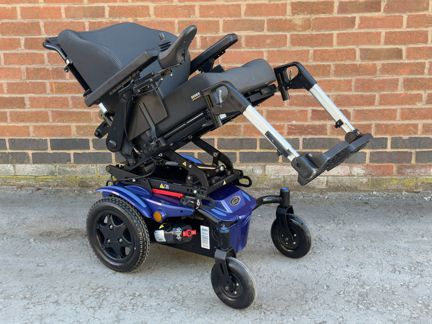 Quickie Q300R Electric Wheelchair Tilt Sedeo Pro Seating Powerchair