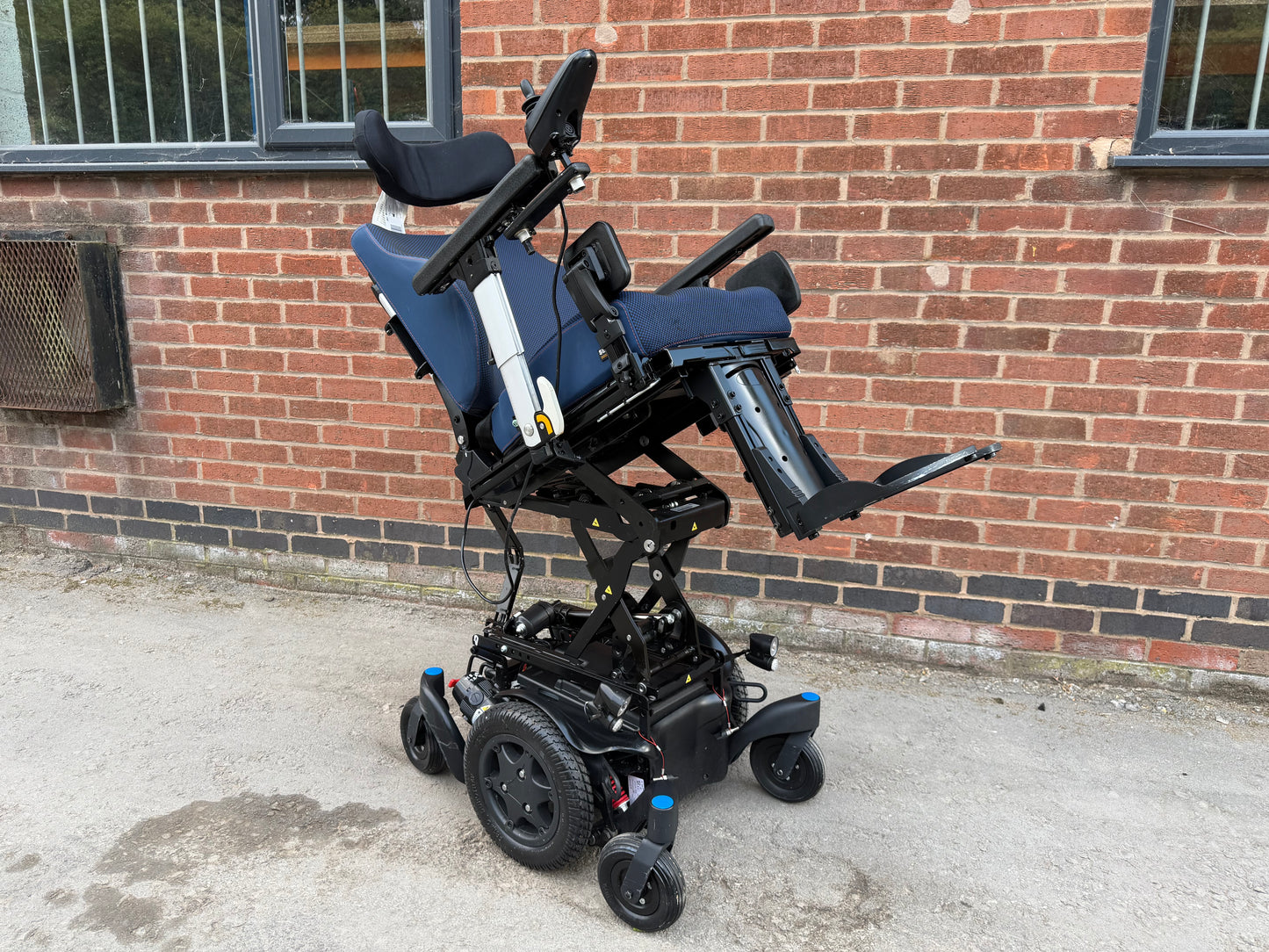 Quickie Q500M Electric Wheelchair Powerchair Rising Tilt Sedeo Pro