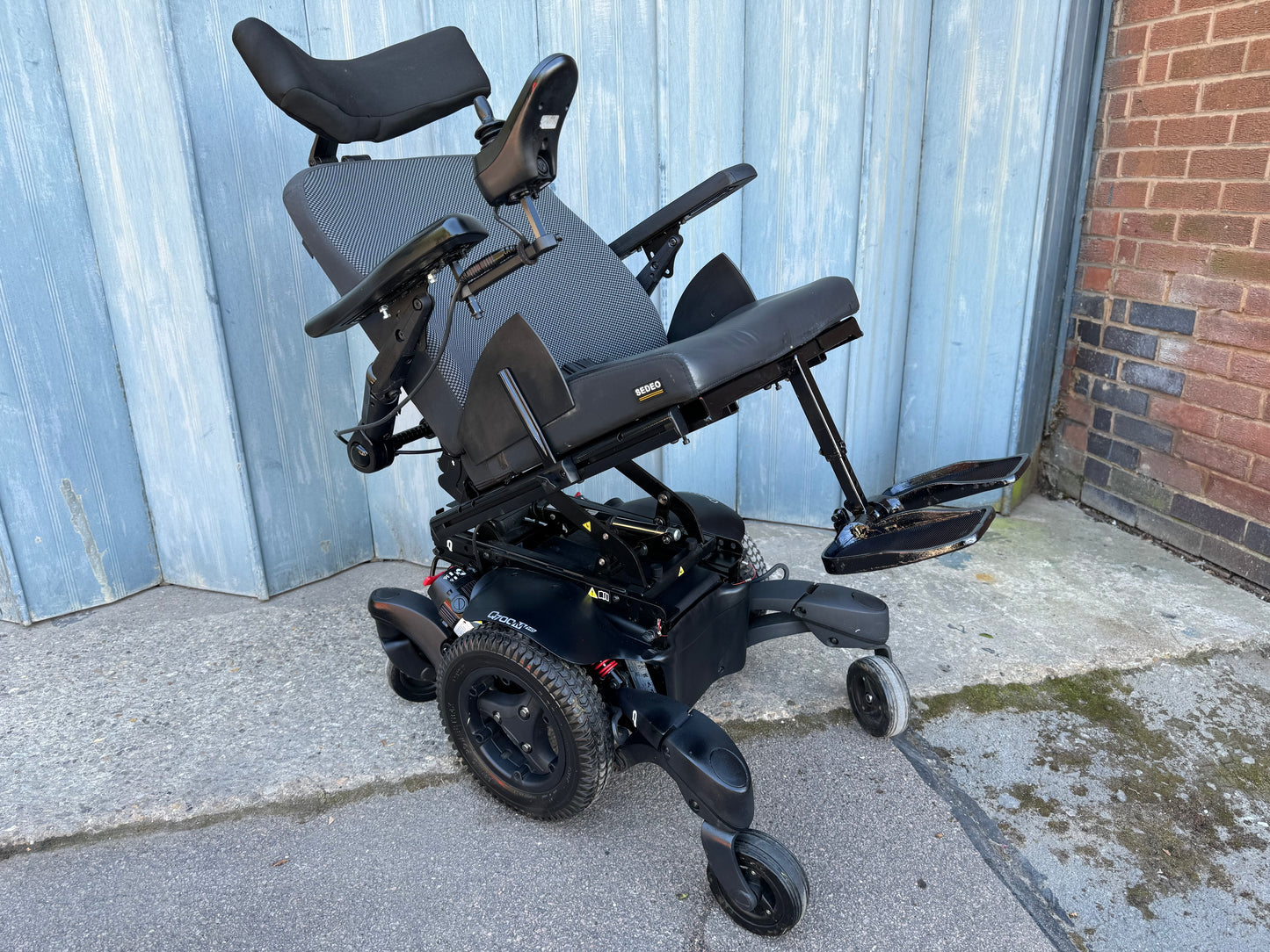 QUICKIE 2022 Q700M HD BARIATRIC USED SECOND HAND ELECTRIC WHEELCHAIR POWERCHAIR 32 STONE MWD