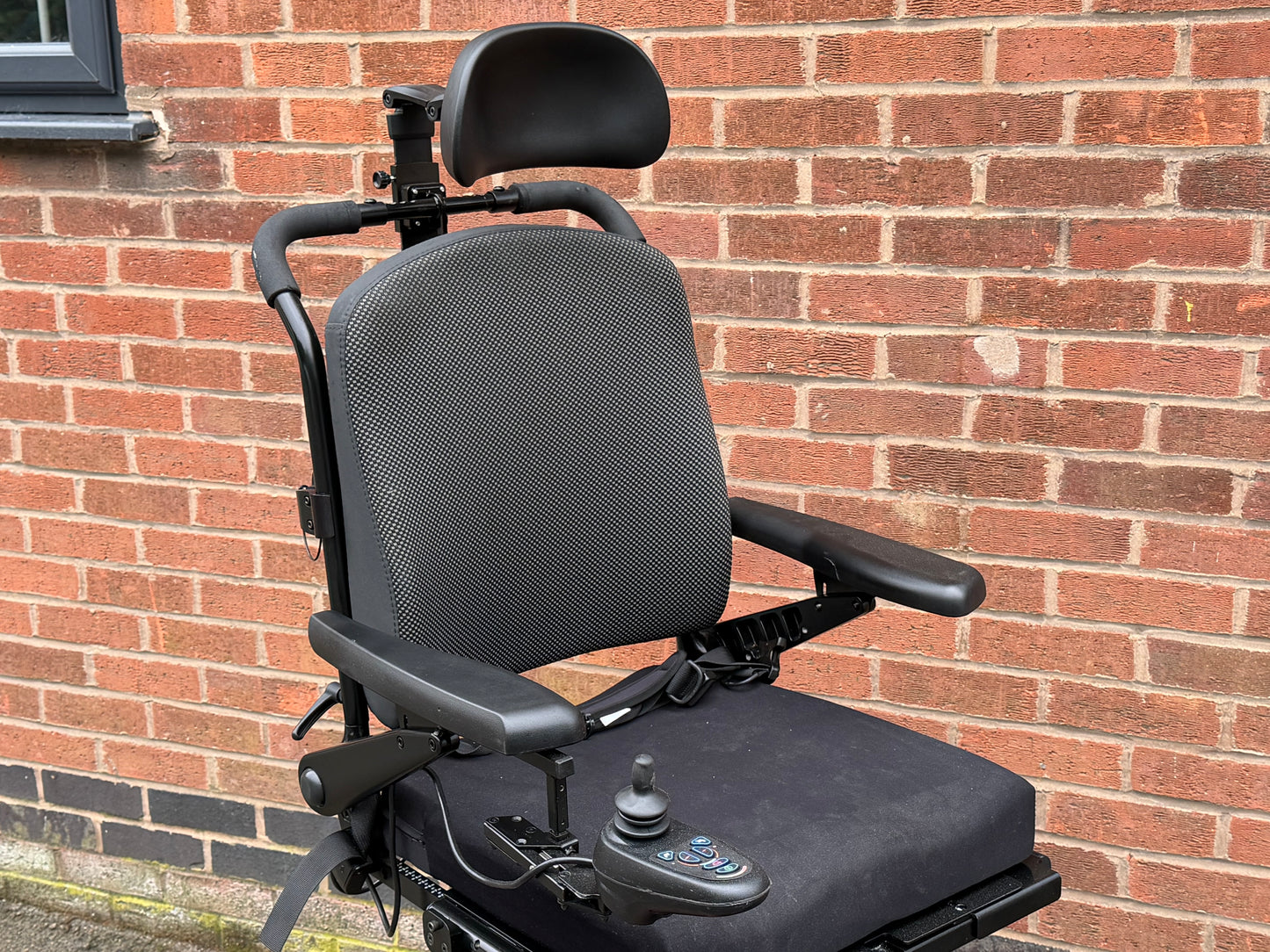 Quickie Q300M Mini Riser Tilt Electric Wheelchair Powerchair