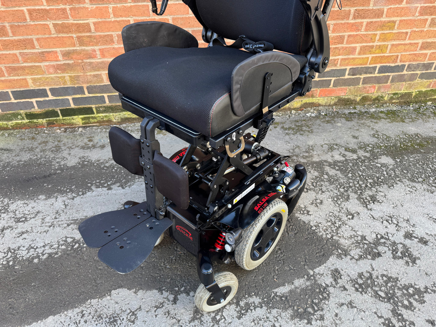 Quickie Salsa Mini M2 6MPH Red Line MWD Electric Wheelchair Powerchair MND Riser Tilt