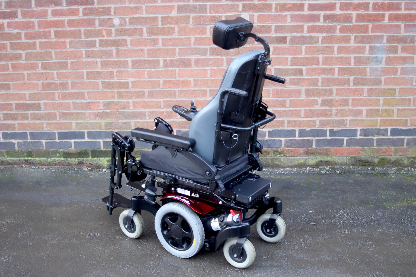 Quickie Salsa Mini M2 6MPH MWD Electric Wheelchair Powerchair Electric Leg Rests MND Riser Tilt (2020)