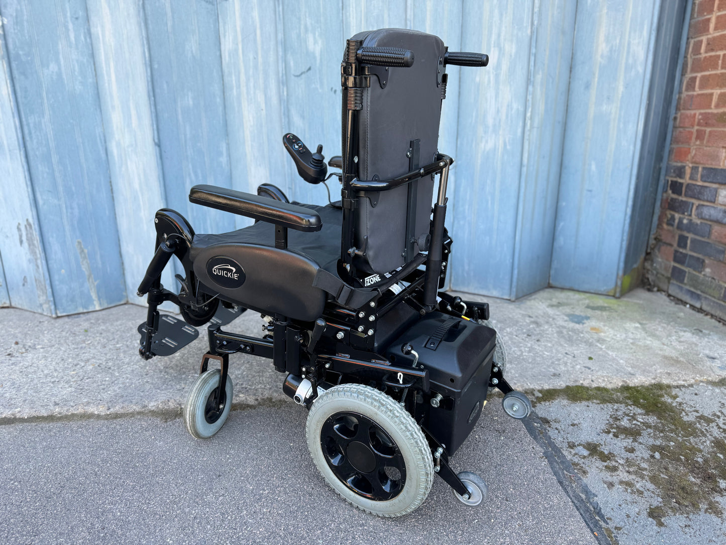 QUICKIE RUMBA MODULAR RECLINING USED SECOND HAND WHEELCHAIR ELECTRIC LEG RESTS 4MPH RWD