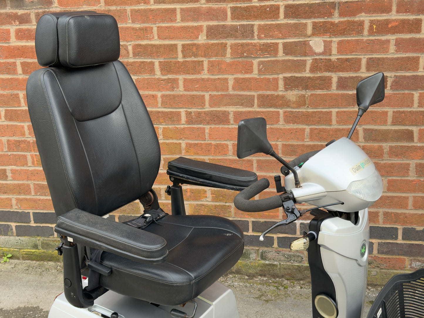 Quingo Vitess Mobility Scooter Buggy 8MPH