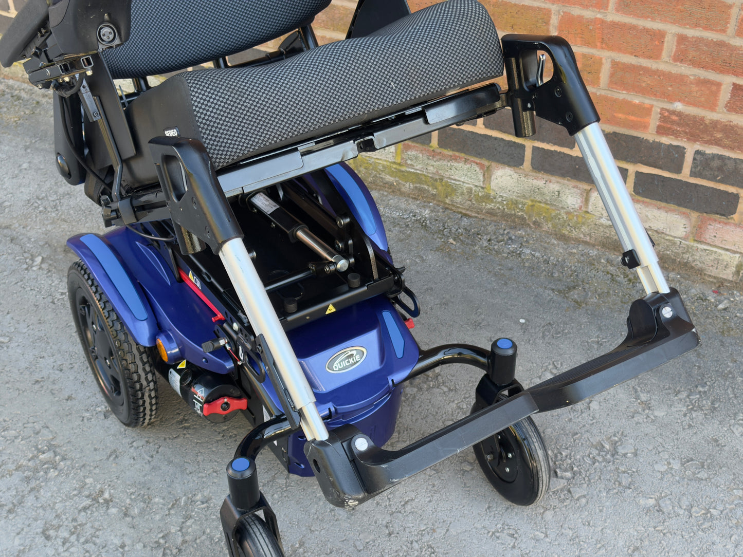 Quickie Q300R Electric Wheelchair Tilt Sedeo Pro Seating Powerchair