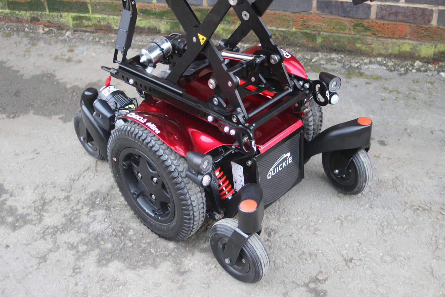 QUICKIE Q300M MINI USED SECOND HAND ELECTRIC RISE TILT MOBILITY POWERCHAIR WHEELCHAIR