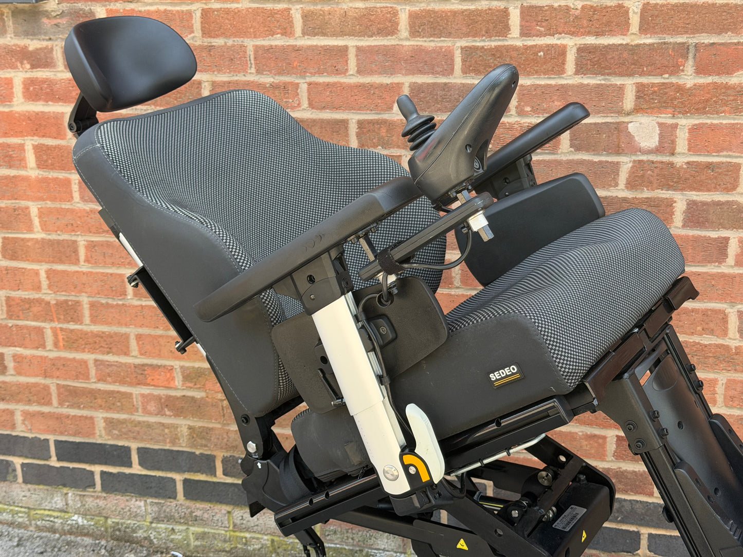 Quickie Q500M Electric Wheelchair Powerchair Rising Tilt Sedeo Pro