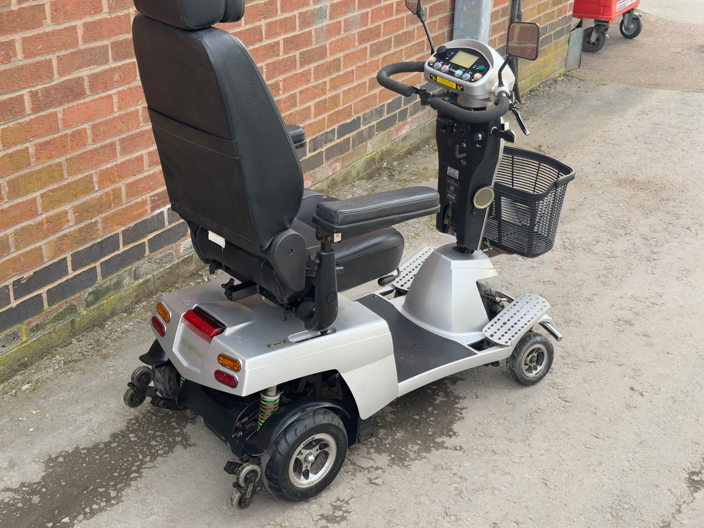 Quingo Vitess Mobility Scooter Buggy 8MPH
