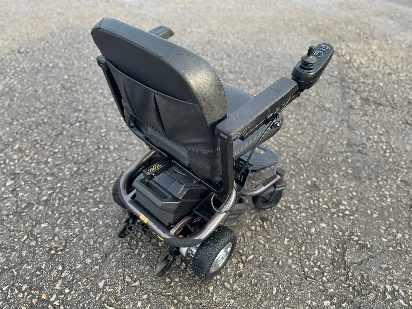 TRAVELUX QUEST USED SECOND HAND ELECTRIC WHEELCHAIR 4MPH RWD LIGHTWEIGHT