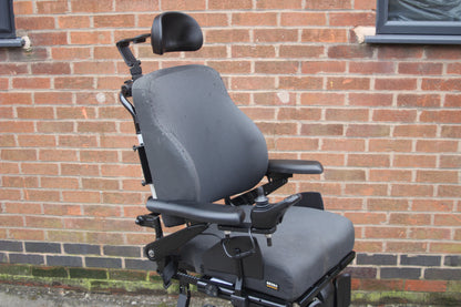 QUICKIE Q300M MINI USED SECOND HAND ELECTRIC RISE TILT MOBILITY POWERCHAIR WHEELCHAIR