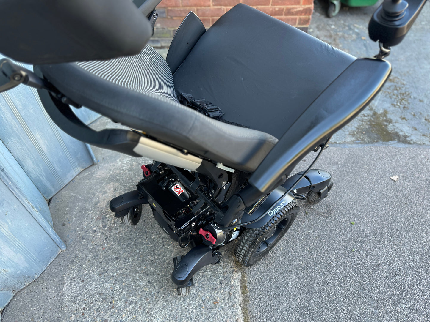 QUICKIE 2022 Q700M HD BARIATRIC USED SECOND HAND ELECTRIC WHEELCHAIR POWERCHAIR 32 STONE MWD