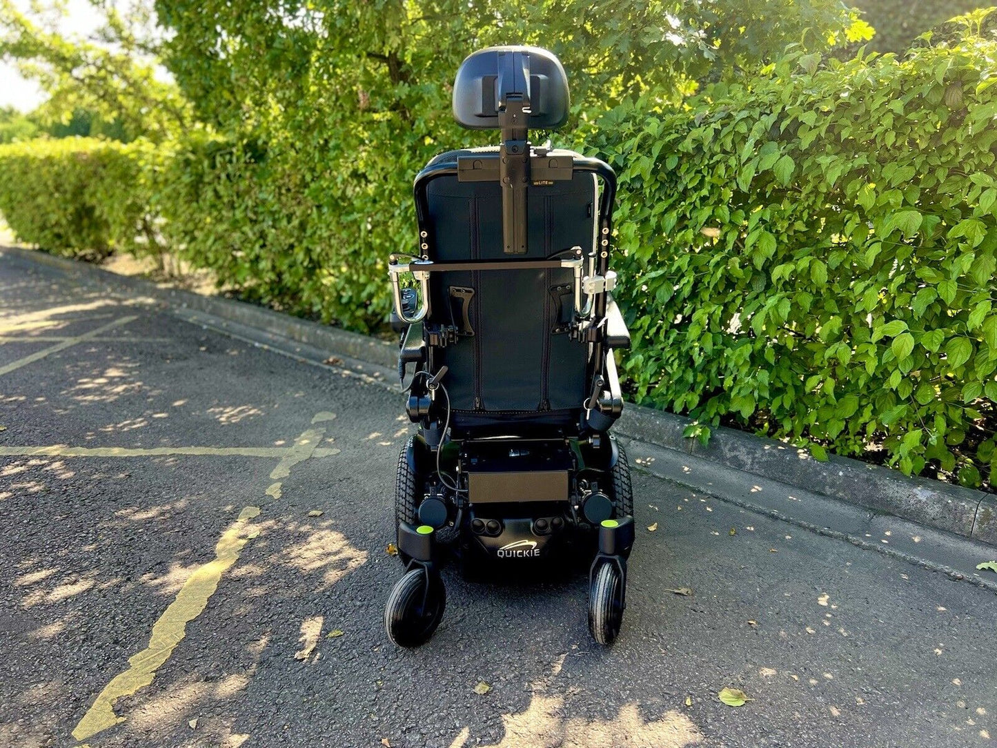 QUICKIE Q400M MINI USED SECOND HAND ELECTRIC RISE TILT MOBILITY POWERCHAIR WHEELCHAIR