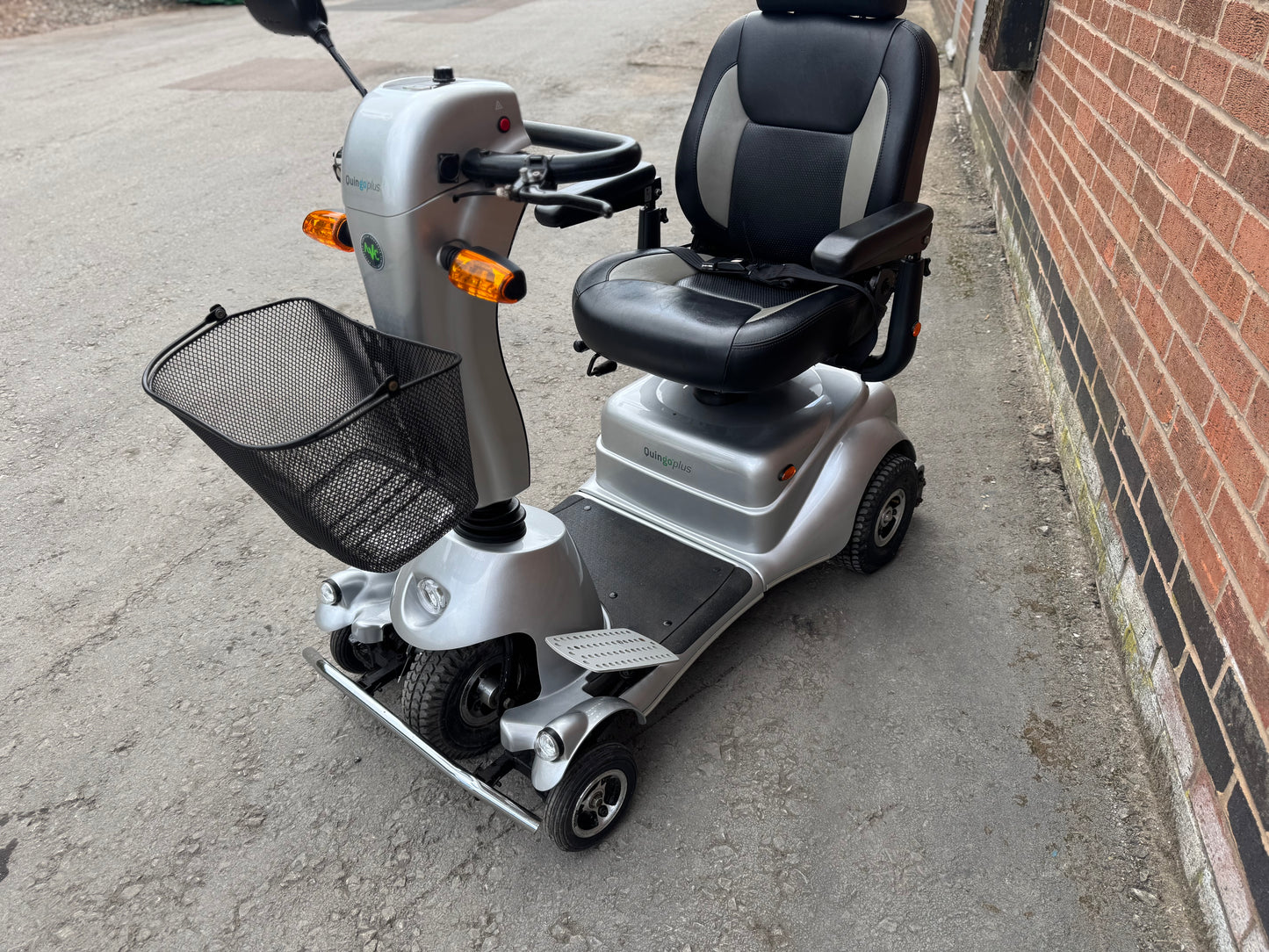 Quingo Plus 8MPH Mobility Scooter Suspension Used Refurbished Buggy
