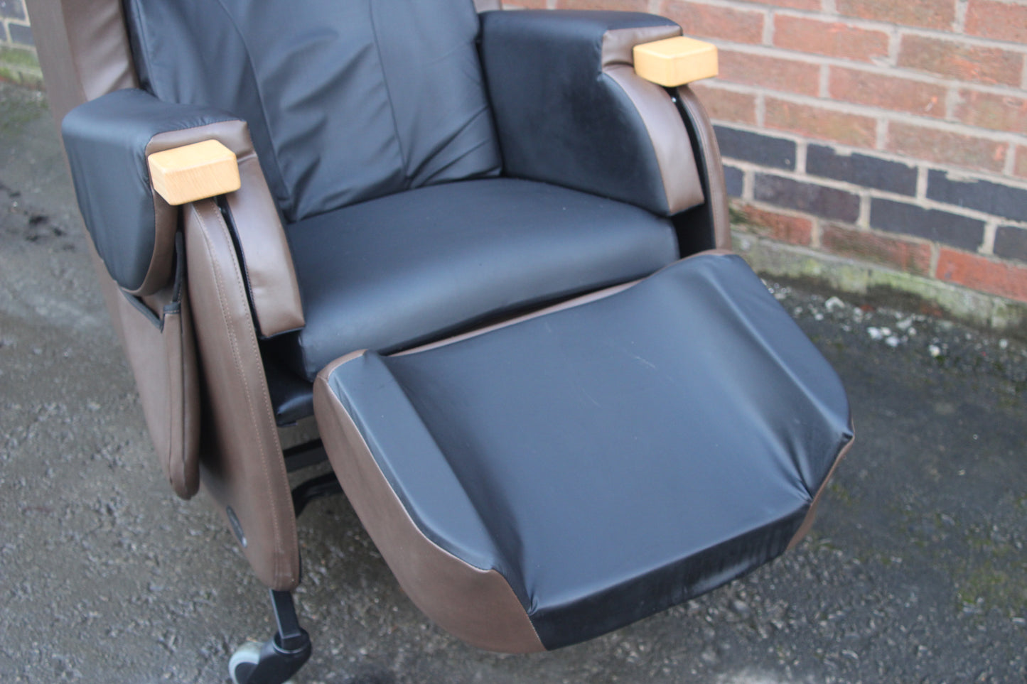 CareFlex Hydrotilt Specialist Seating Support Chair Refurbished Second Hand