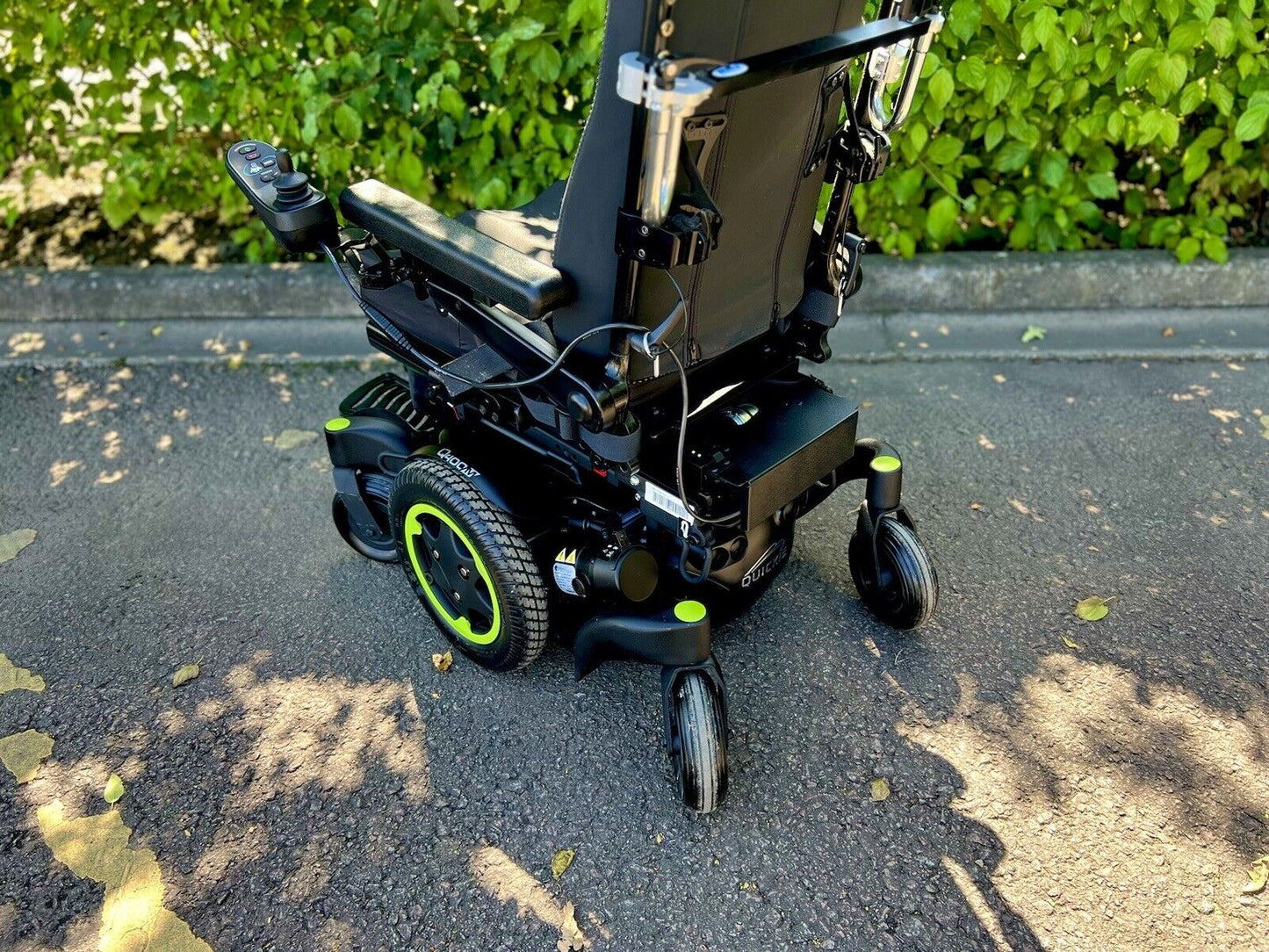 QUICKIE Q400M MINI USED SECOND HAND ELECTRIC RISE TILT MOBILITY POWERCHAIR WHEELCHAIR