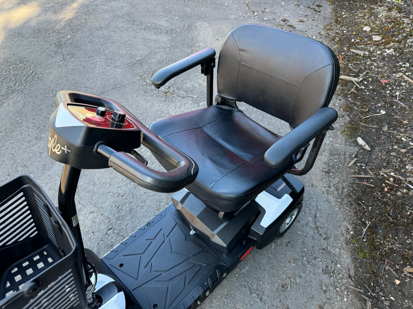 DRIVE STYLE PLUS CAR BOOT USED SECOND HAND PORTABLE MOBILITY SCOOTER 4MPH