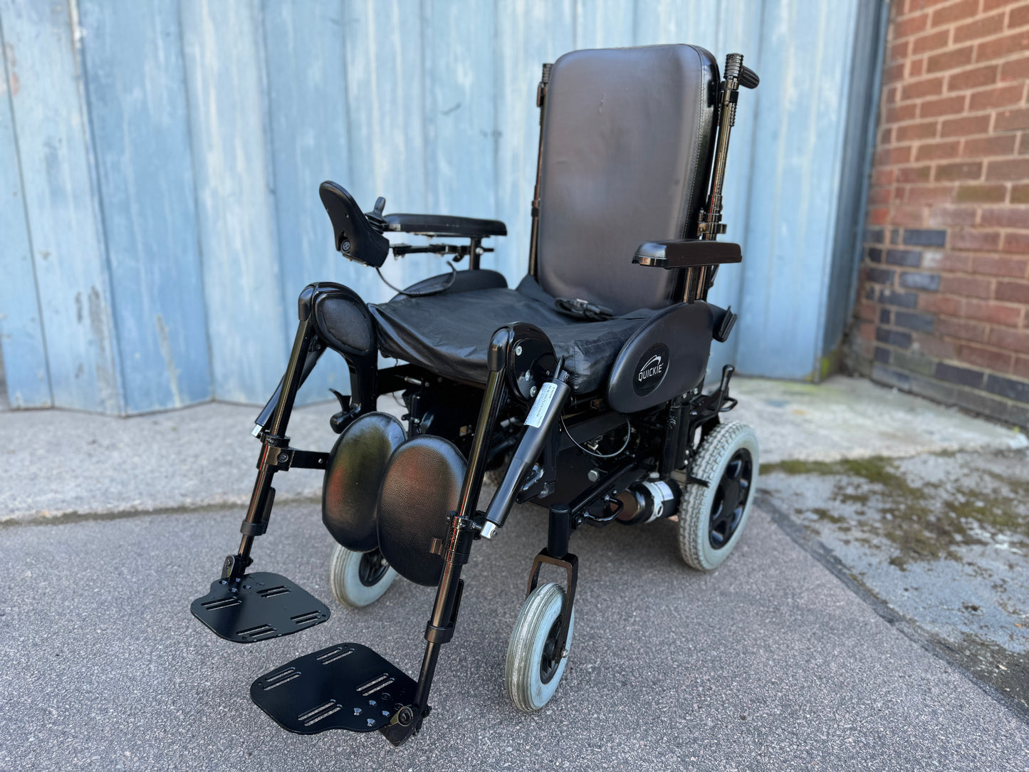 QUICKIE RUMBA MODULAR RECLINING USED SECOND HAND WHEELCHAIR ELECTRIC LEG RESTS 4MPH RWD