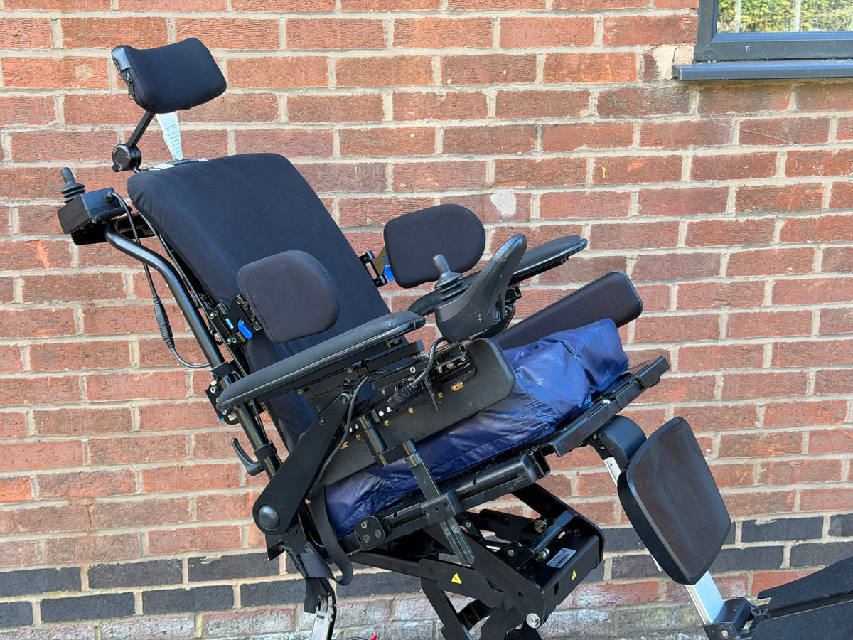Quickie Q300M Mini Vivair Rising Tilt Electric Wheelchair Powerchair Attendant Control