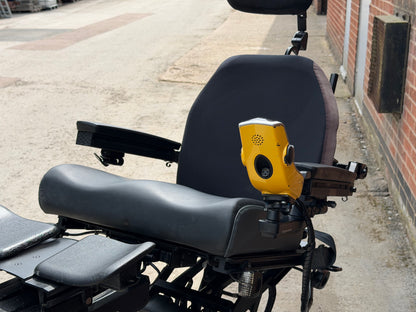 Pride Quantum Edge 2.0 I-Level Riser Recline Tilt Electric Footplate Electric Wheelchair Powerchair