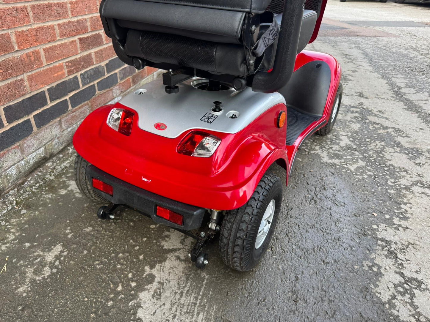 Kymco Maxi XLS 8MPH Mobility Scooter Buggy Puncture Proof Tyres (2024)