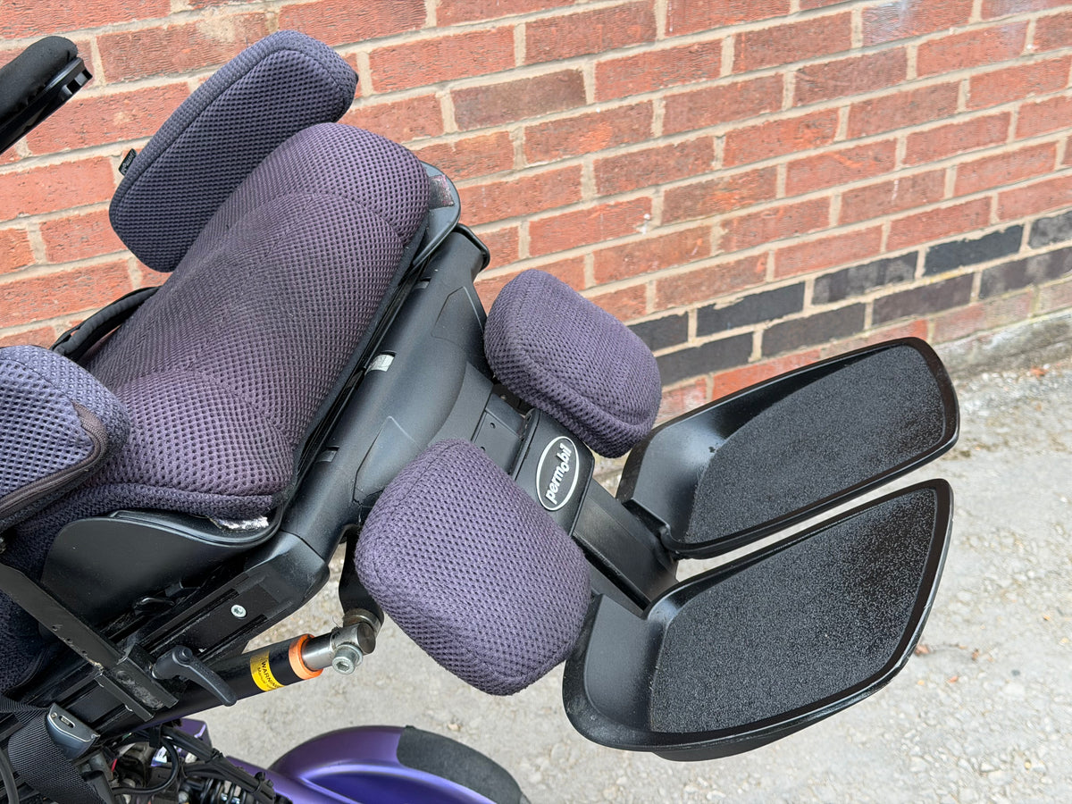Permobil C400 Lie Down Rising Tilt Electric Legs Powerchair Electric Wheelchair