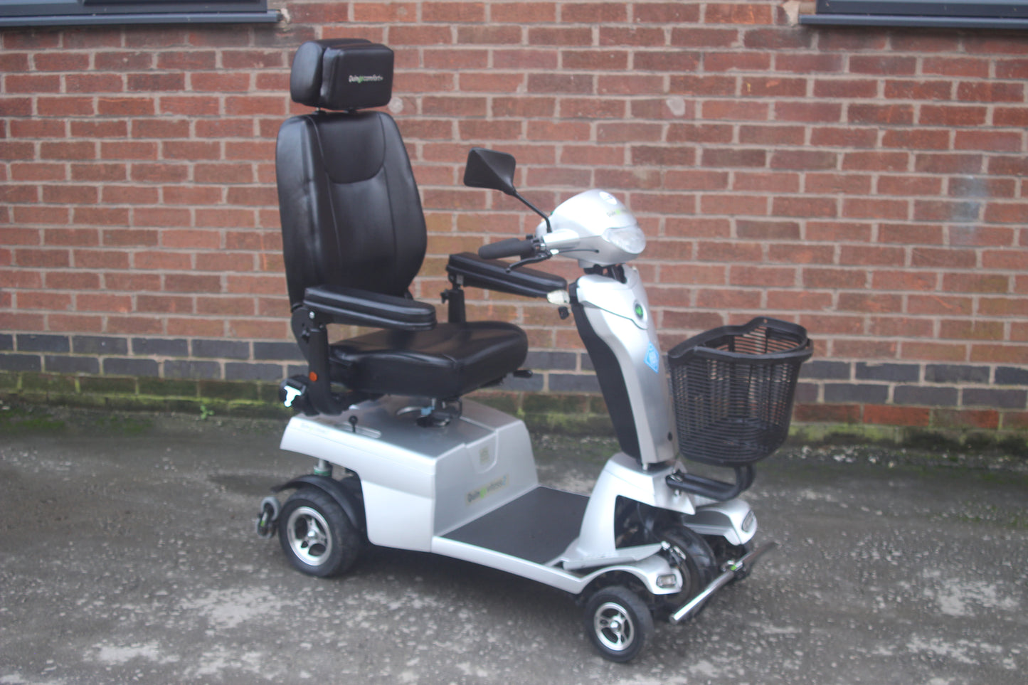 Quingo Vitess 2 Mobility Scooter Buggy 8MPH (2023)