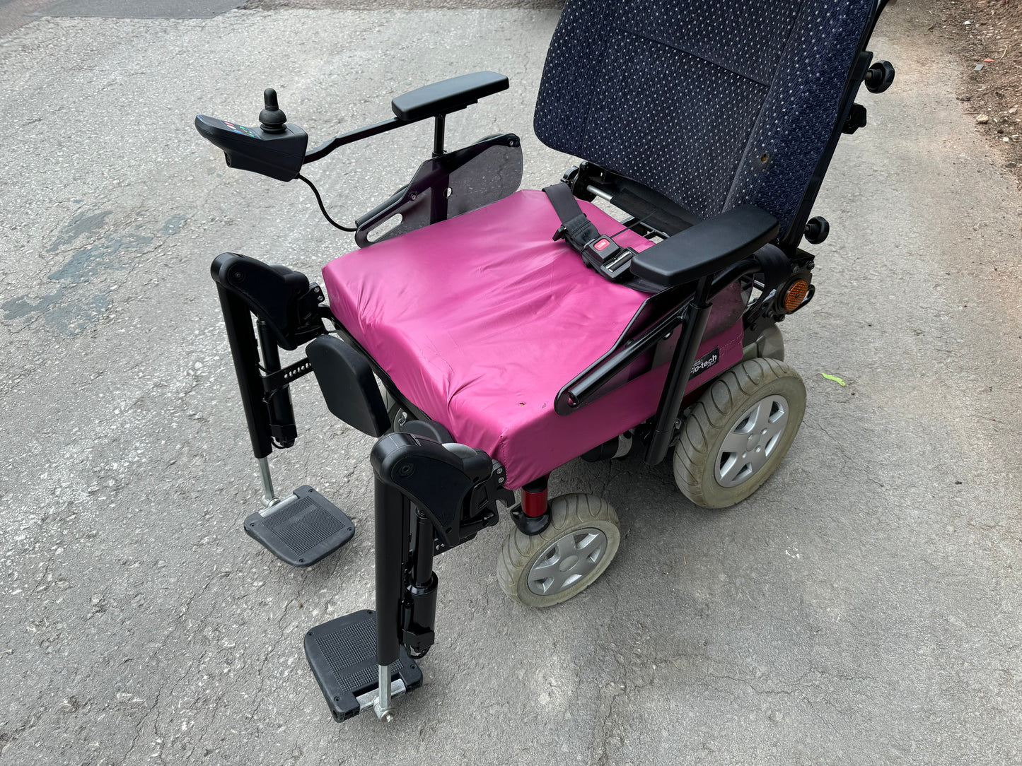 INVACARE STORM 3 USED SECOND HAND BARIATRIC POWERCHAIR ELECTRIC WHEELCHAIR