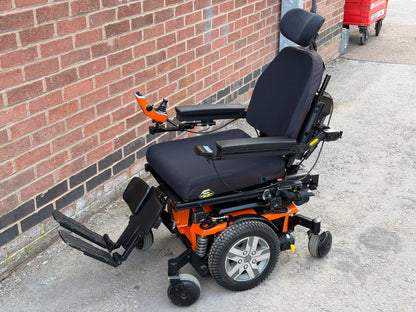 Pride Quantum Edge 2.0 I-Level Riser Recline Tilt Footplate Electric Wheelchair Powerchair