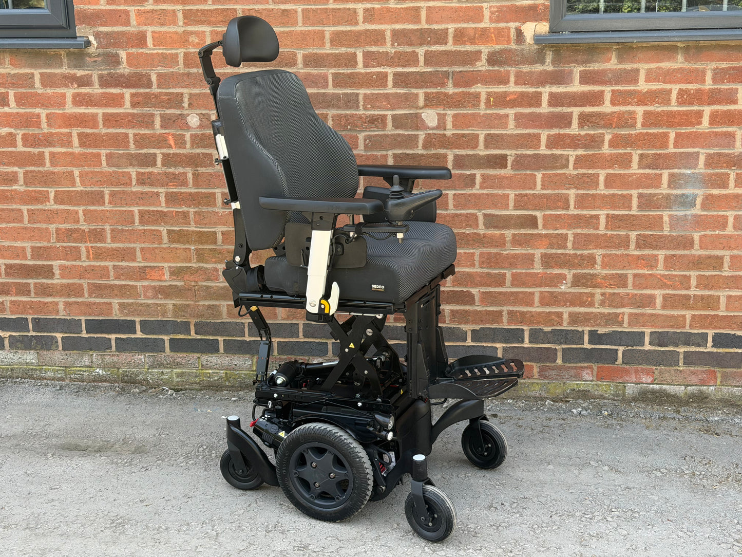 Quickie Q500M Electric Wheelchair Powerchair Rising Tilt Sedeo Pro