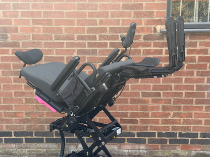Pride Quantum Edge 2.0 I-Level Riser Recline Tilt Footplate Electric Wheelchair Powerchair