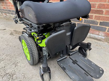 Pride Quantum Edge 2.0 Riser Recline Tilt Electric Footplate Electric Wheelchair Powerchair