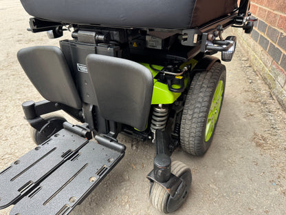 Pride Quantum Edge 2.0 Riser Recline Tilt Electric Footplate Electric Wheelchair Powerchair