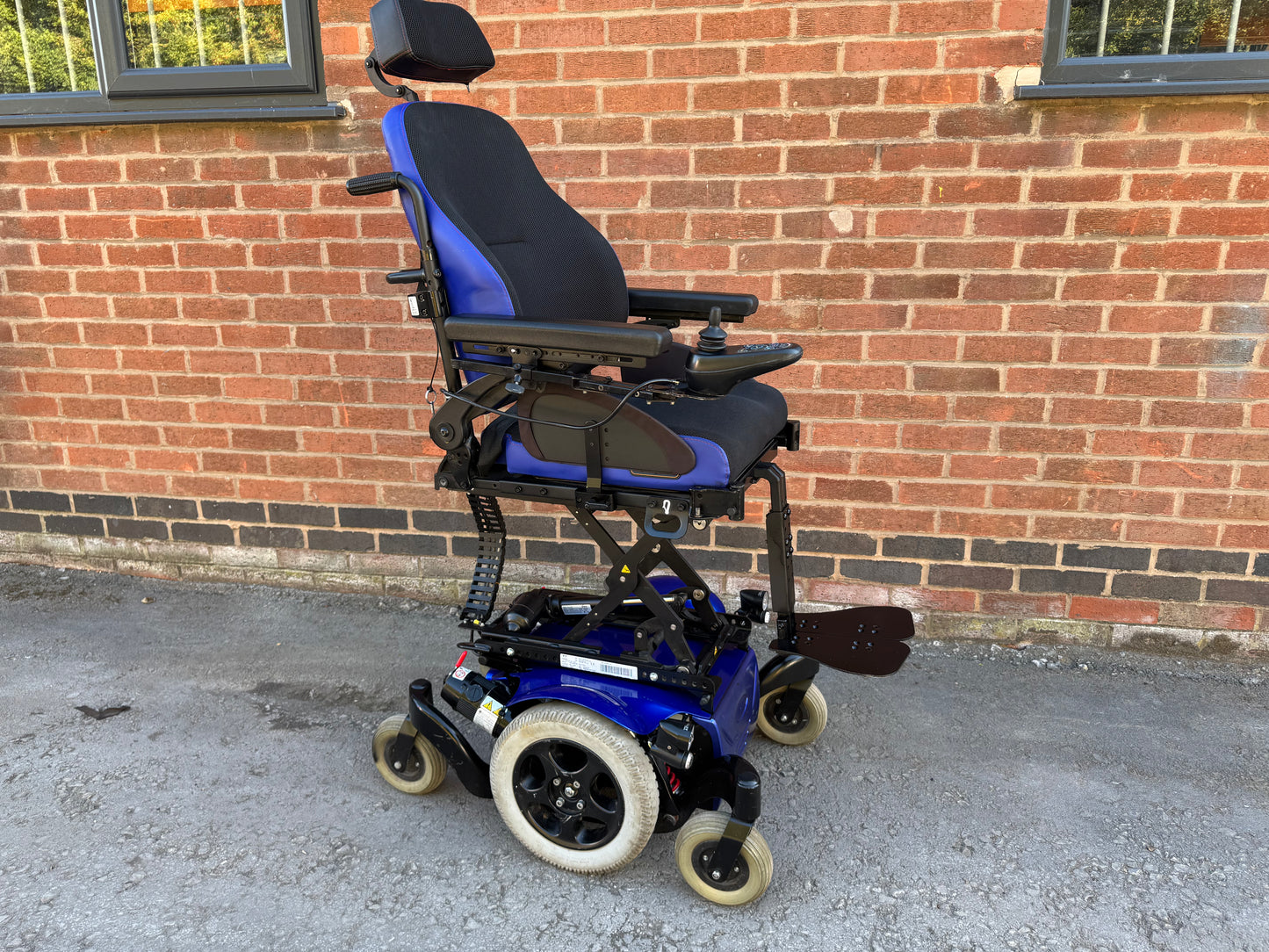 Quickie Salsa M2 6MPH Wheelchair Powerchair Refurbished
