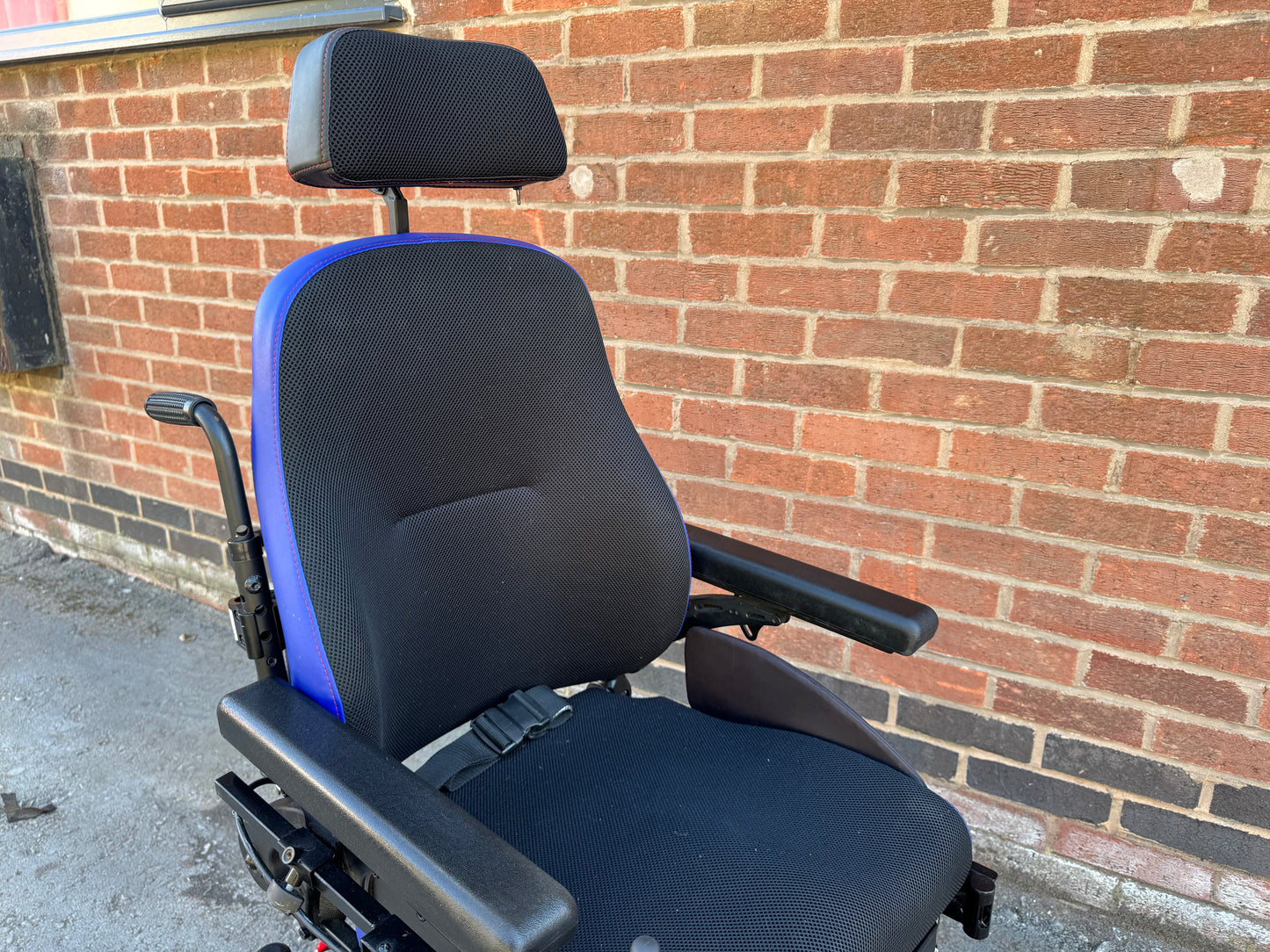 Quickie Salsa M2 6MPH Wheelchair Powerchair Refurbished