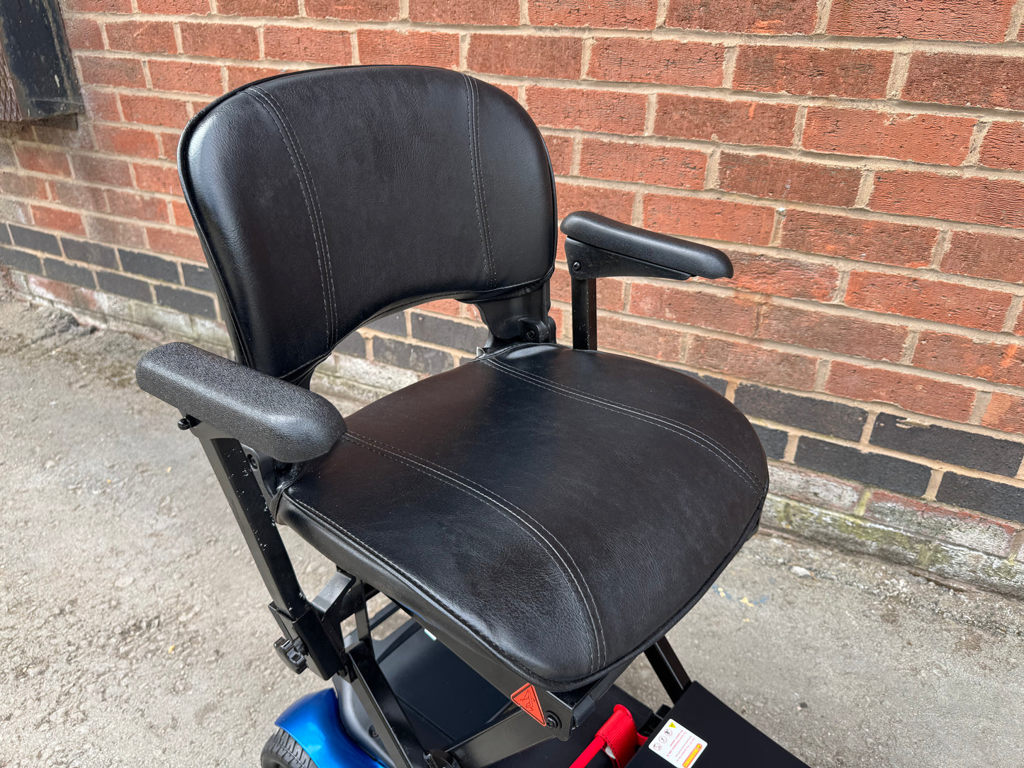 DRIVE AUTOFOLD FOLDING USED SECOND HAND MOBILITY SCOOTER LIGHTWEIGHT BOOT SCOOTER